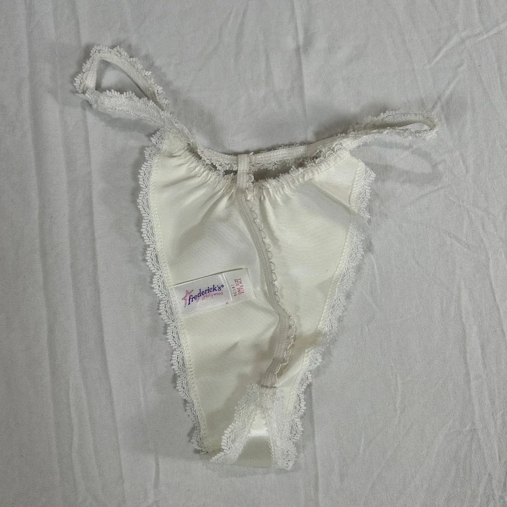 Fredericks of Hollywood Vintage Satin Lace Thong Panty Ivory Style‎ OSFA NEW